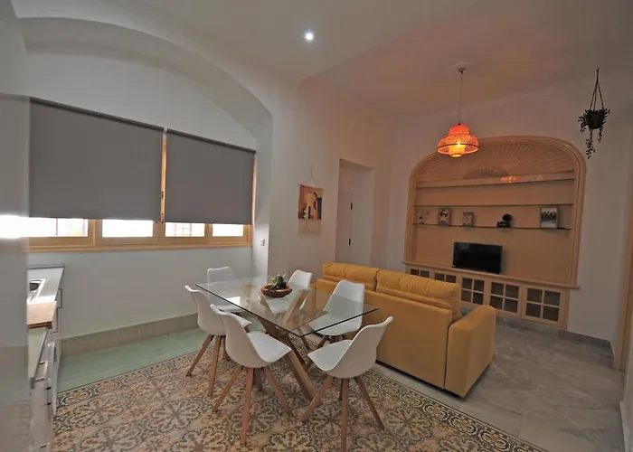 Palacete Centro Duque De Valais * Jerez de la Frontera