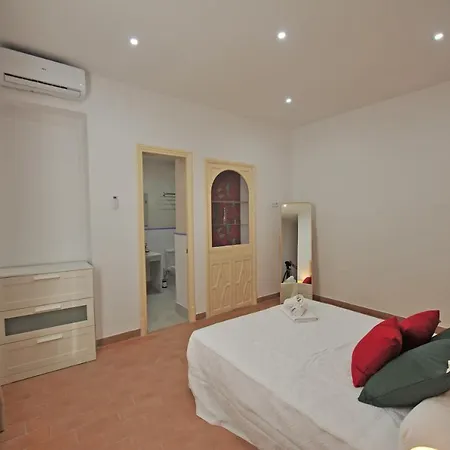 Apartment Palacete Centro Duque De Valais